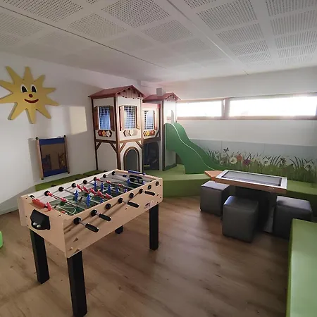 מלון דירות Suite In Hotel Cristallino 4*