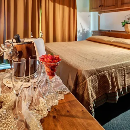 Suite In Hotel Cristallino קורטינה ד'אמפזו