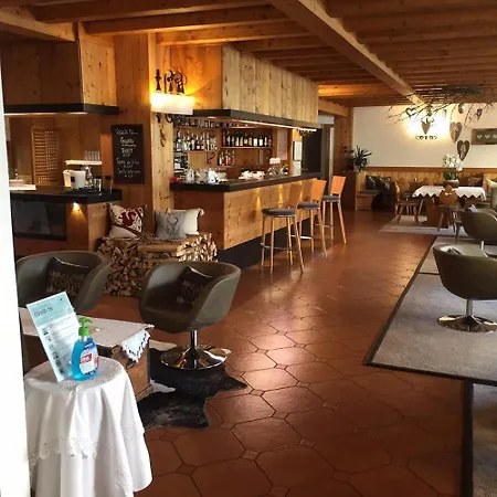 Suite In Hotel Cristallino מלון דירות קורטינה ד'אמפזו
