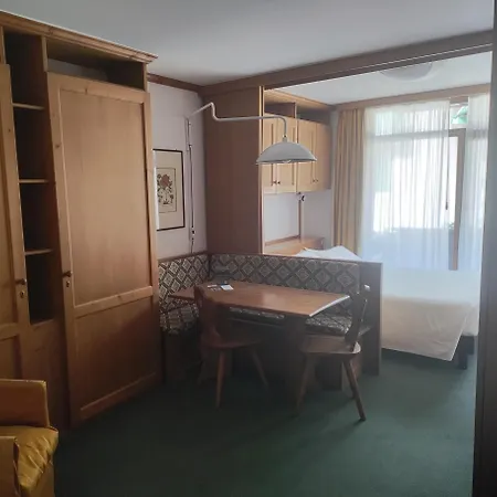 Suite In Hotel Cristallino מלון דירות